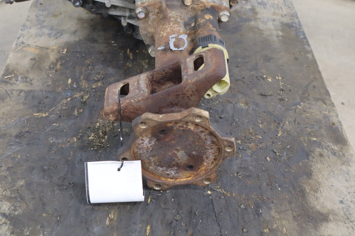 01-07 Chevy GMC 2500HD/3500 GMT800 4.10 Ratio Front Differential/Carrier OEM