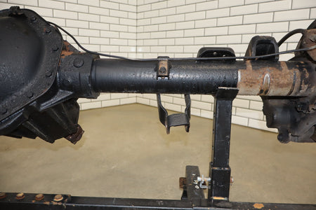 01-07 Chevy GMC 2500HD/3500 SRW 4.10 10.5" Rear Axle Assembly 6.0 Gas