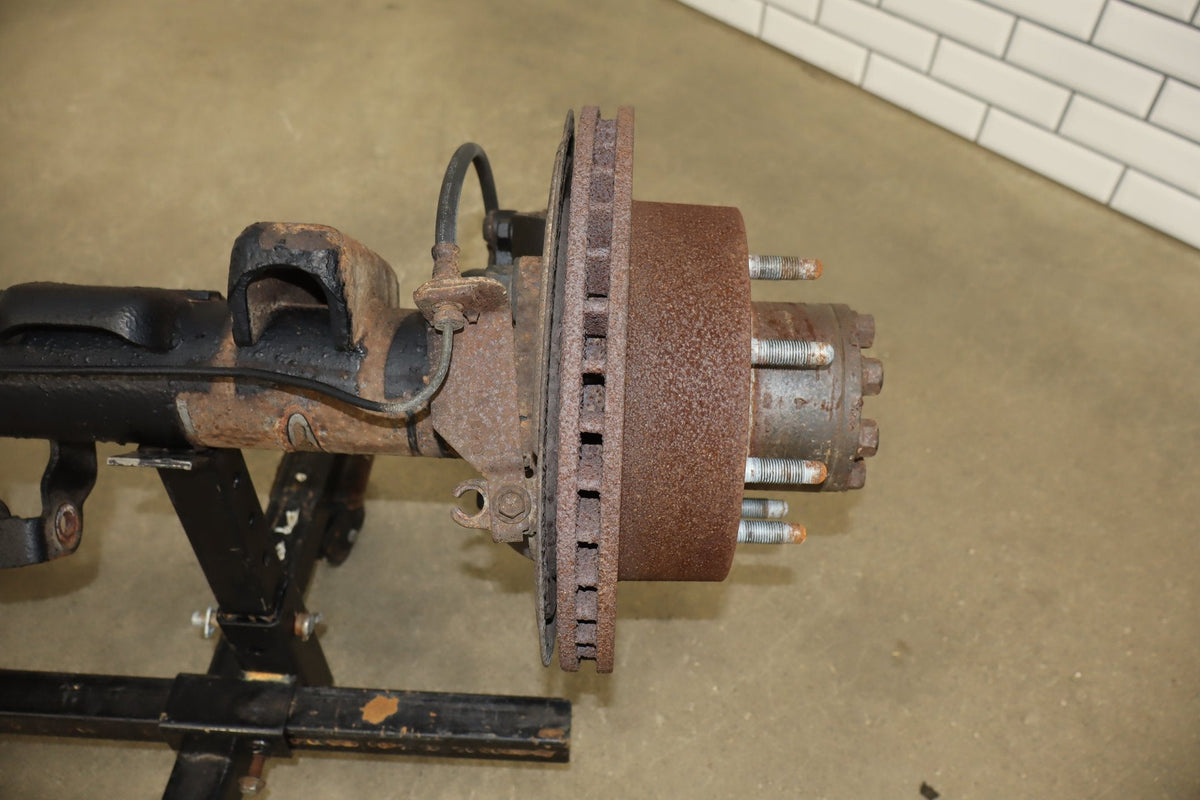 01-07 Chevy GMC 2500HD/3500 SRW 4.10 10.5" Rear Axle Assembly 6.0 Gas