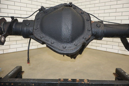 01-07 Chevy GMC 2500HD/3500 SRW 4.10 10.5" Rear Axle Assembly 6.0 Gas
