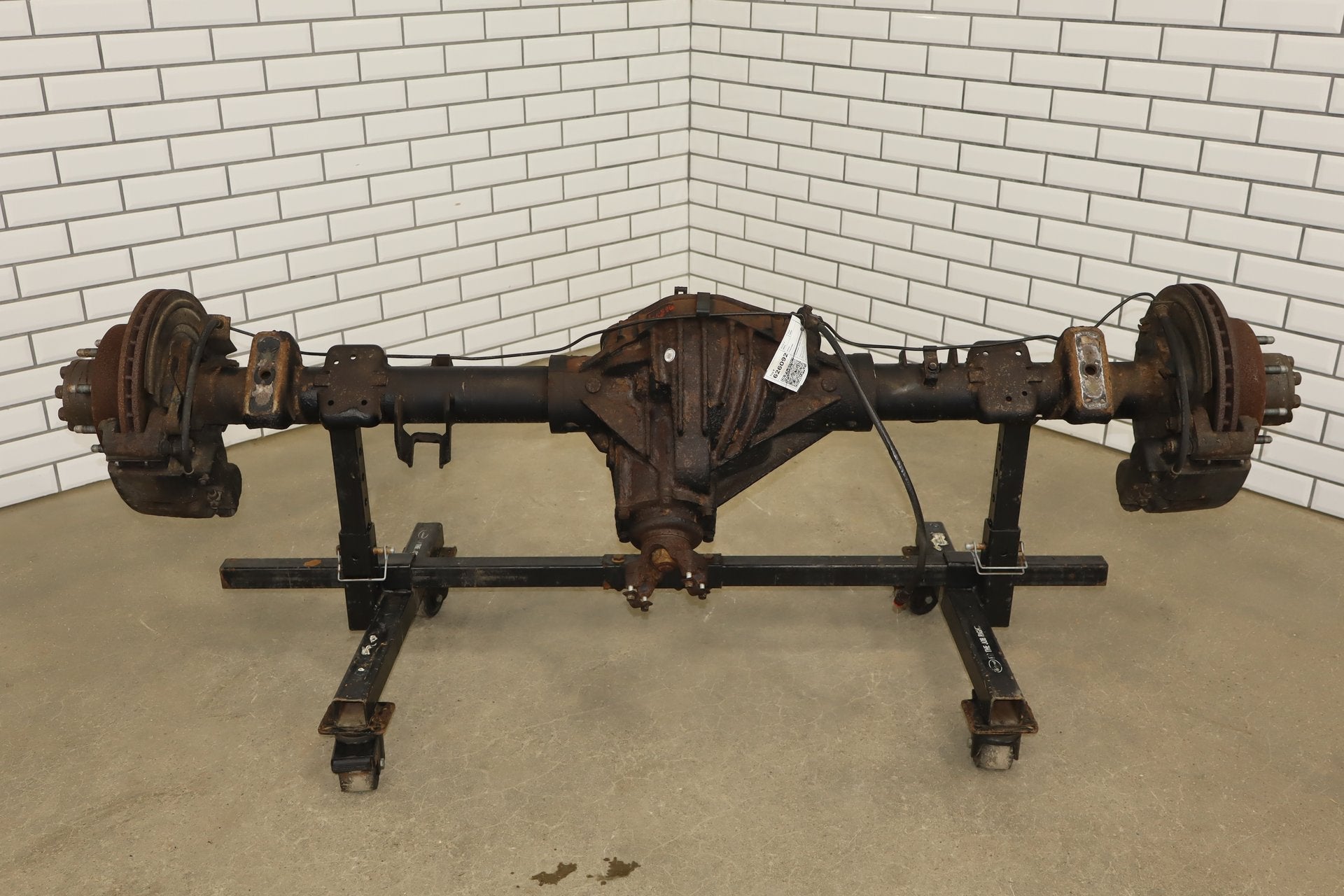 01-07 Chevy GMC 2500HD/3500 SRW 4.10 10.5" Rear Axle Assembly 6.0 Gas