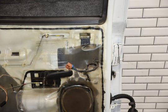 01 - 07 Chevy GMC GMT800 Crew Cab/Suburban Left Rear Door Summit White 50U