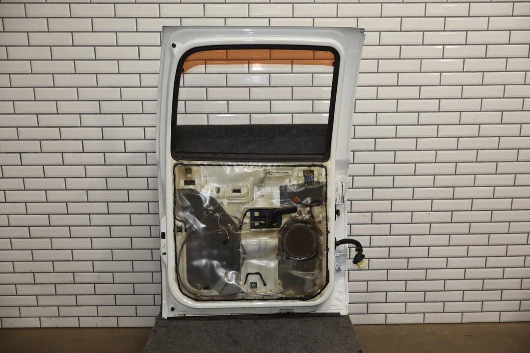 01 - 07 Chevy GMC GMT800 Crew Cab/Suburban Left Rear Door Summit White 50U