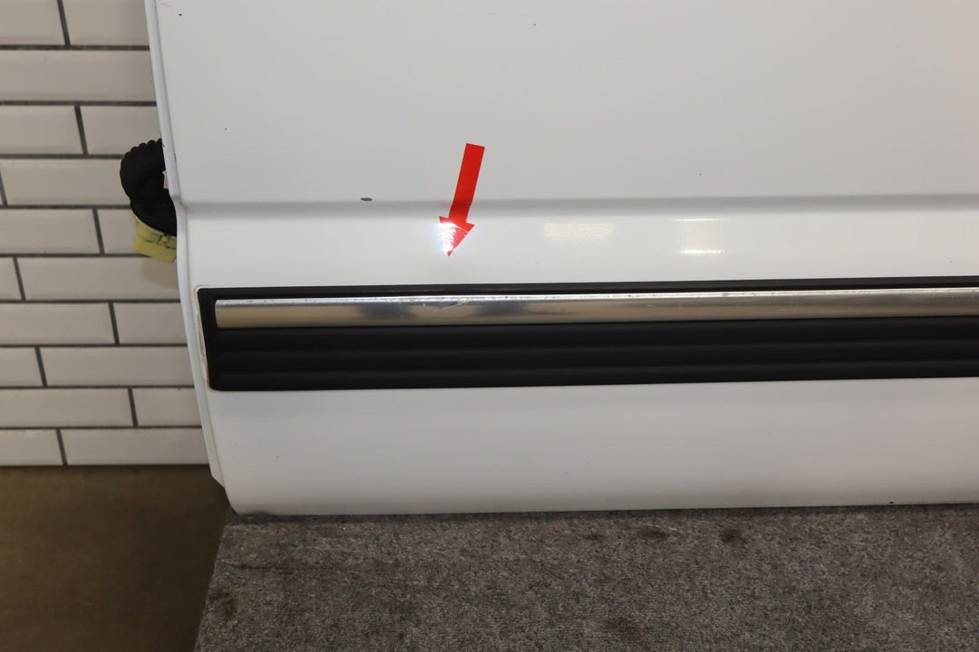 01 - 07 Chevy GMC GMT800 Crew Cab/Suburban Left Rear Door Summit White 50U