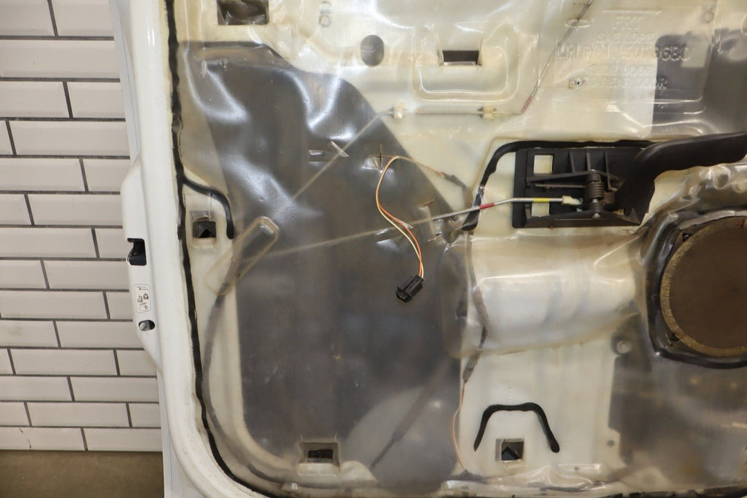 01 - 07 Chevy GMC GMT800 Crew Cab/Suburban Left Rear Door Summit White 50U