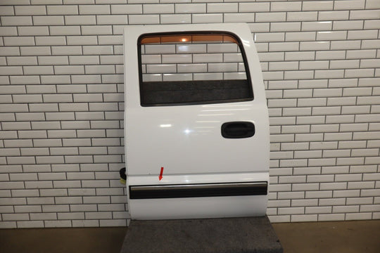 01 - 07 Chevy GMC GMT800 Crew Cab/Suburban Left Rear Door Summit White 50U