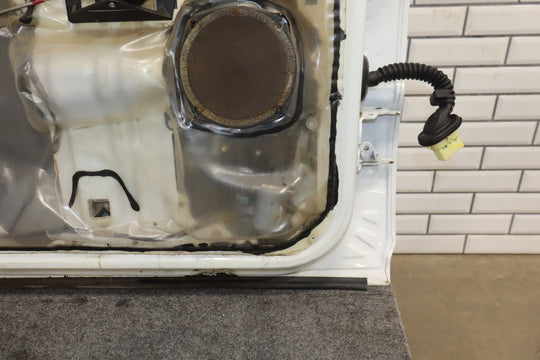 01 - 07 Chevy GMC GMT800 Crew Cab/Suburban Left Rear Door Summit White 50U