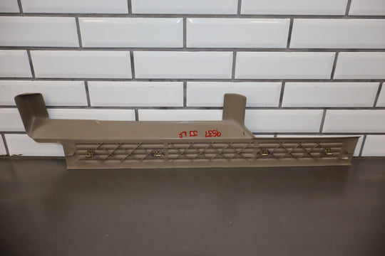 01 - 07 Chevy GMC Sierra Silverado GMT800 Crew Cab Sill Plate Set Light Neutral