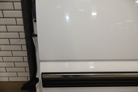 01-07 Chevy GMC Silverado Sierra GMT800 Extneded Cab Left Rear Door