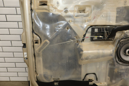 01-07 Chevy GMC Silverado Sierra GMT800 Extneded Cab Left Rear Door sand beige metallic 15u