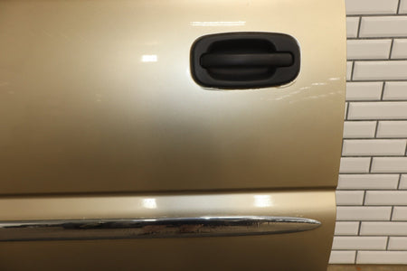 01-07 Chevy GMC Silverado Sierra GMT800 Extneded Cab Left Rear Door sand beige metallic 15u