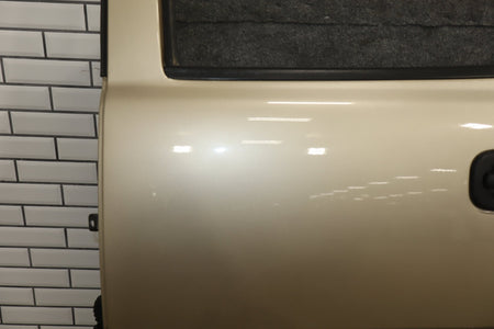 01-07 Chevy GMC Silverado Sierra GMT800 Extneded Cab Left Rear Door sand beige metallic 15u