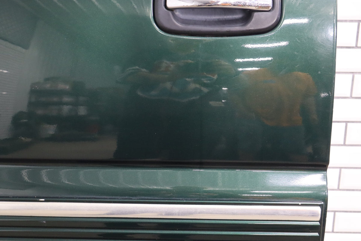 01-07 Chevy GMC Silverado Sierra Suburban GMT800 Crew Cab Left Rear Door