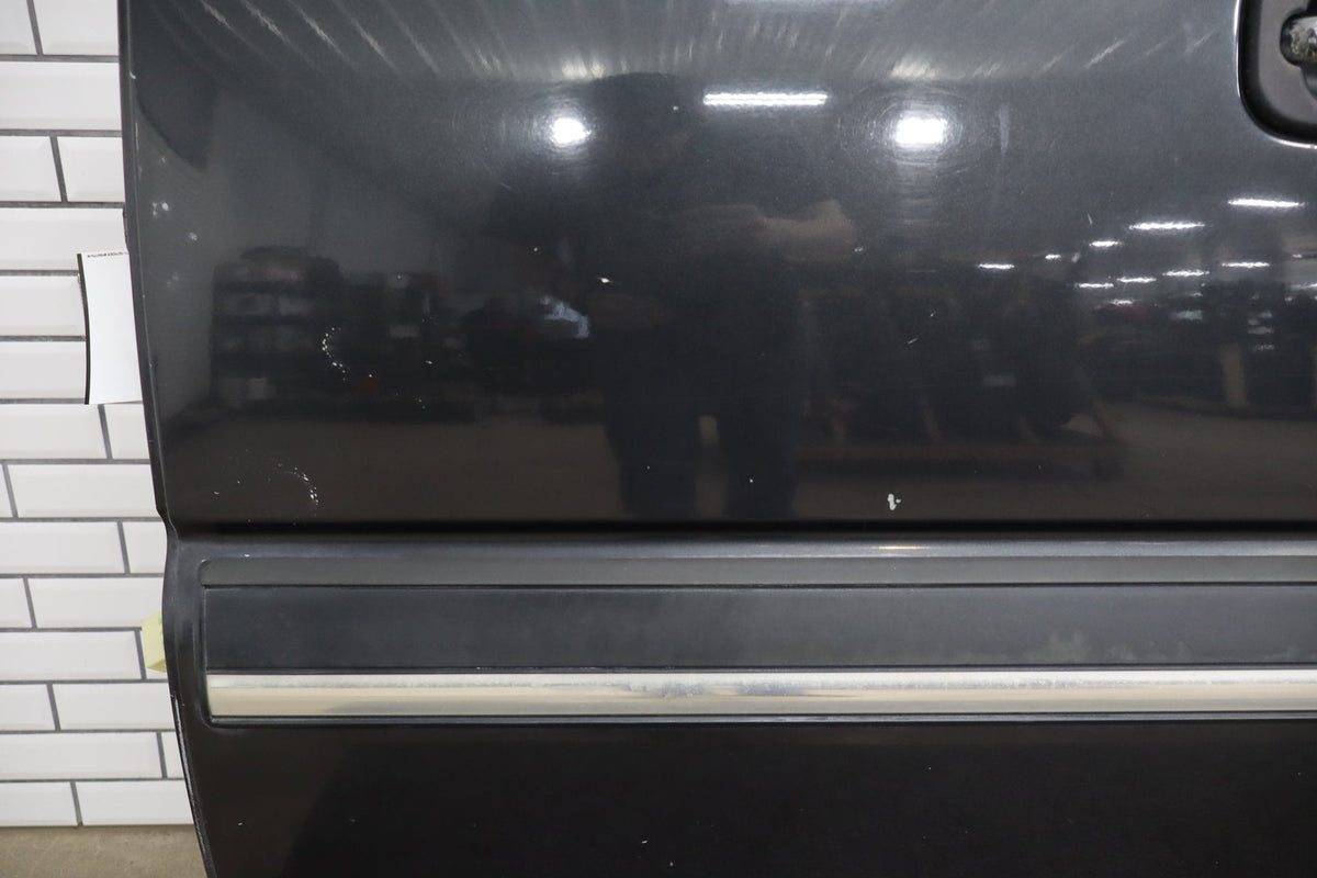 01-07 Chevy GMC Silverado Sierra Suburban GMT800 Crew Cab Left Rear Door Black 41U