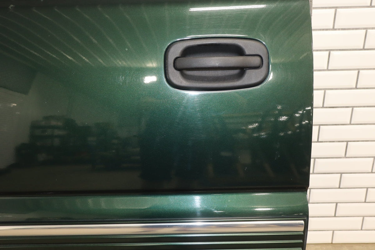 01-07 Chevy GMC Silverado Sierra Suburban GMT800 Crew Cab Left Rear Door Forest Green 47