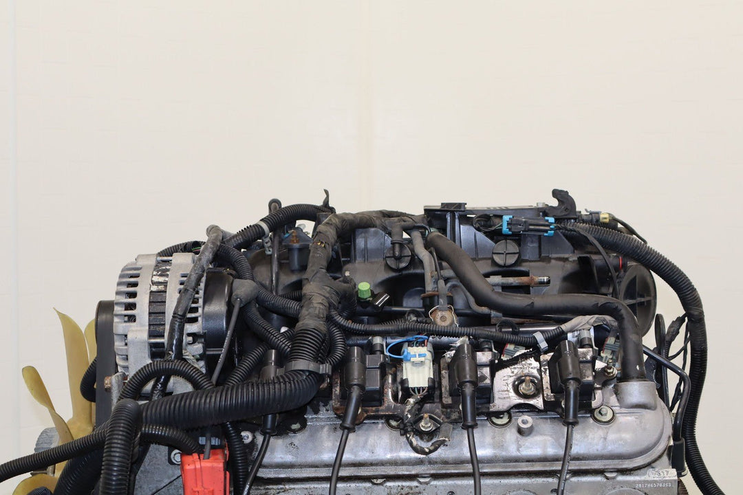 01 - 07 Chevy LS 6.0L LQ9 V8 LSX Swap Donor with Harness/ECU/Pedal 129k