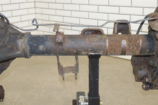 01 - 07 Chevy Silveardo 1500HD OEM Rear Axle Assembly 3.73 GT4 Lot Tested