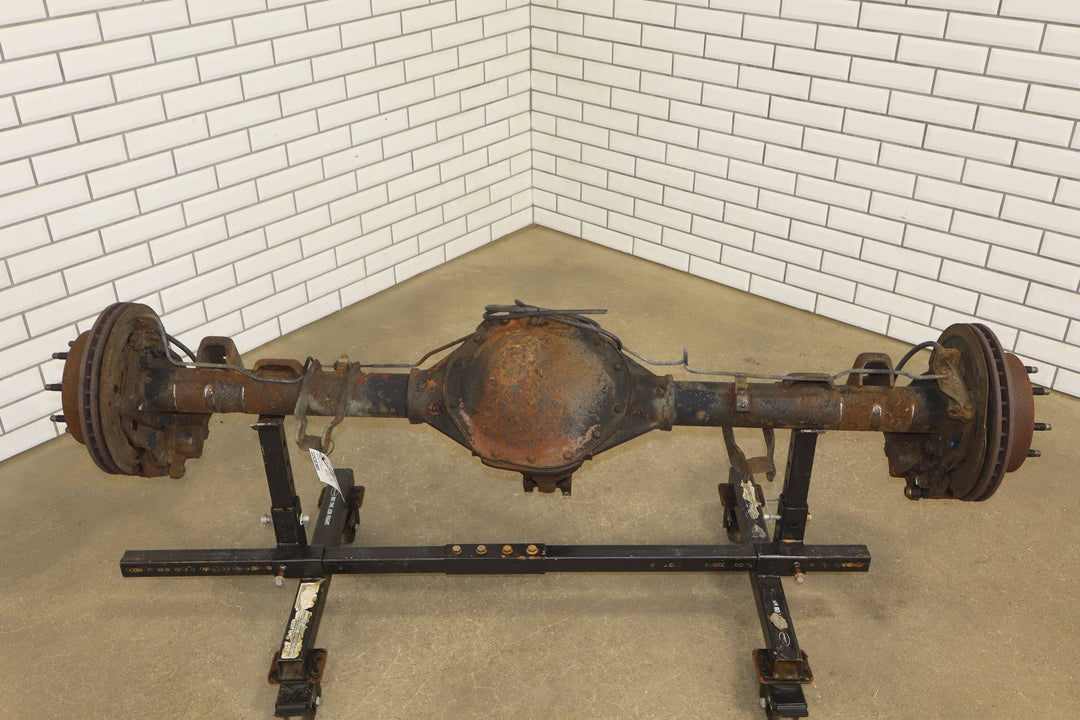 01 - 07 Chevy Silveardo 1500HD OEM Rear Axle Assembly 3.73 GT4 Lot Tested