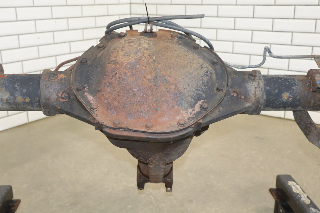 01 - 07 Chevy Silveardo 1500HD OEM Rear Axle Assembly 3.73 GT4 Lot Tested