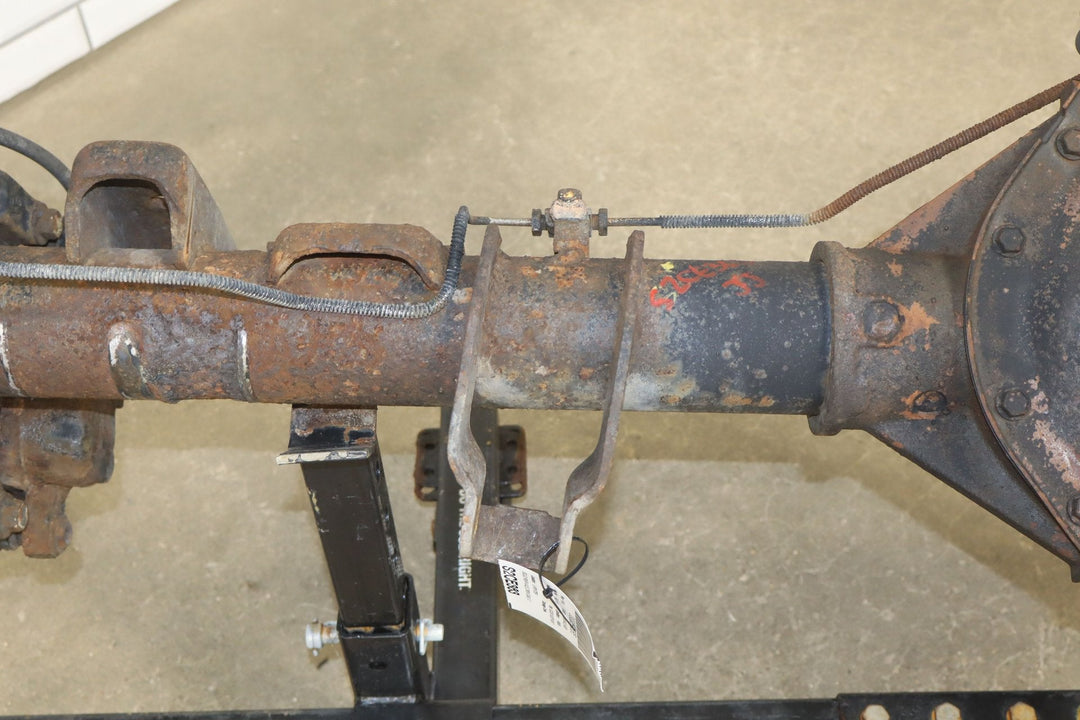 01 - 07 Chevy Silveardo 1500HD OEM Rear Axle Assembly 3.73 GT4 Lot Tested
