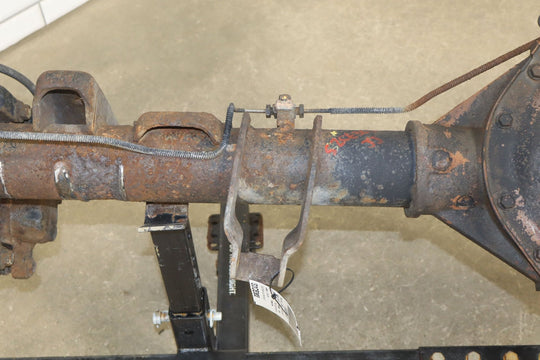 01 - 07 Chevy Silveardo 1500HD OEM Rear Axle Assembly 3.73 GT4 Lot Tested