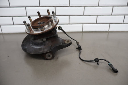 01-07 Chevy Silverado 3500 Left 2WD Spindle Hub ABS