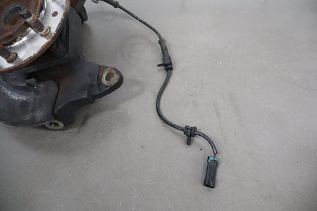 01-07 Chevy Silverado 3500 Left 2WD Spindle Hub ABS