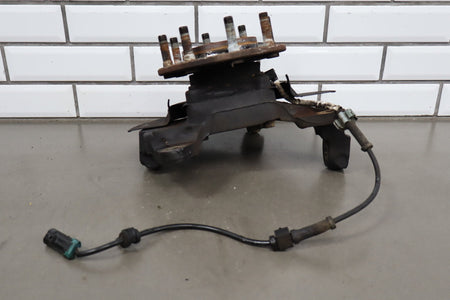 01-07 Chevy Silverado 3500 Left 2WD Spindle Hub ABS
