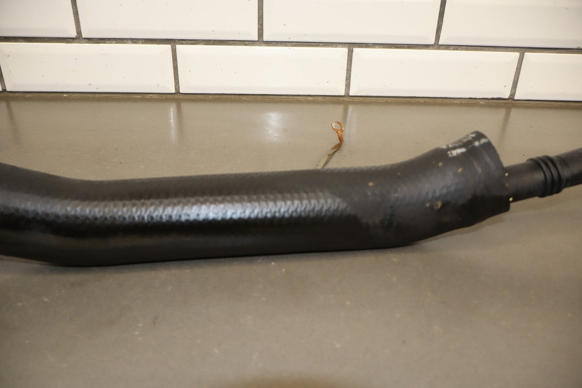 01-07 Chevy Silverado Sierra HD Diesel Fuel Filler Neck