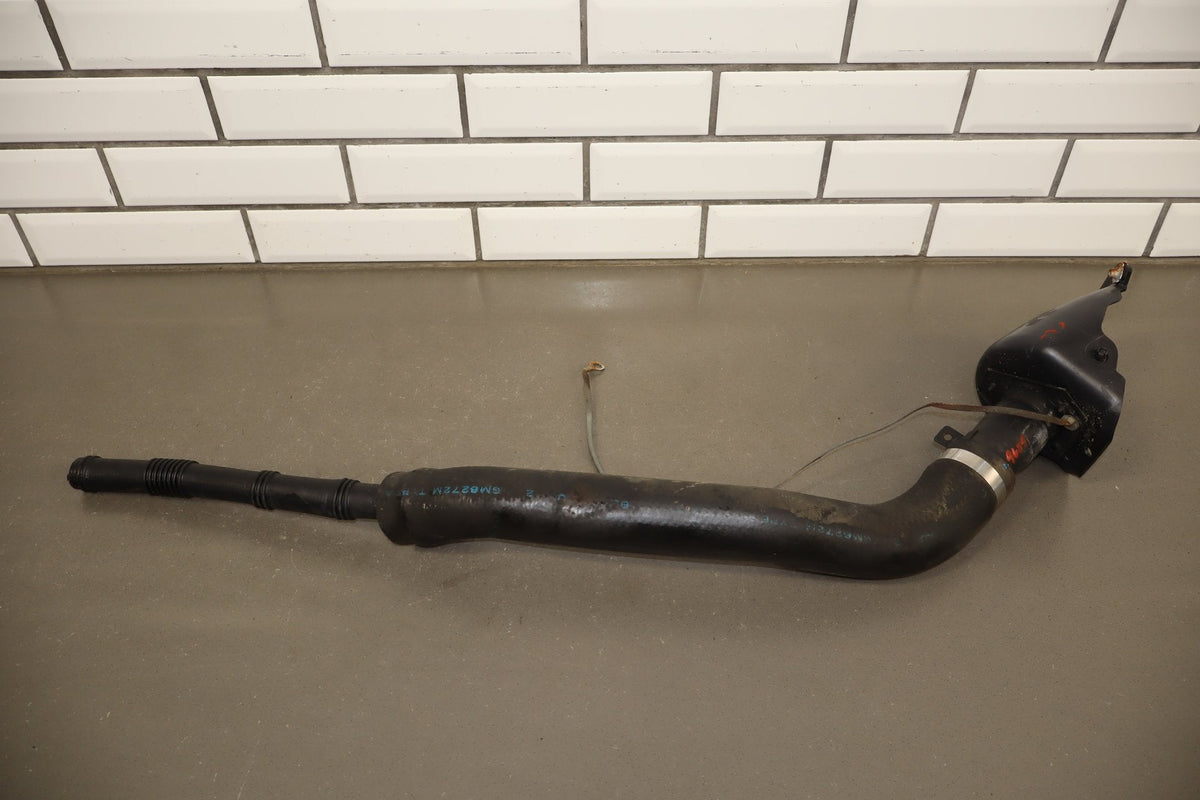 01-07 Chevy Silverado Sierra HD Diesel Fuel Filler Neck