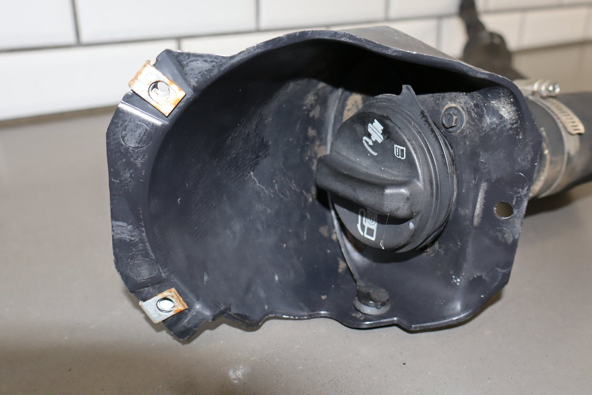 01-07 Chevy Silverado Sierra HD Diesel Fuel Filler Neck
