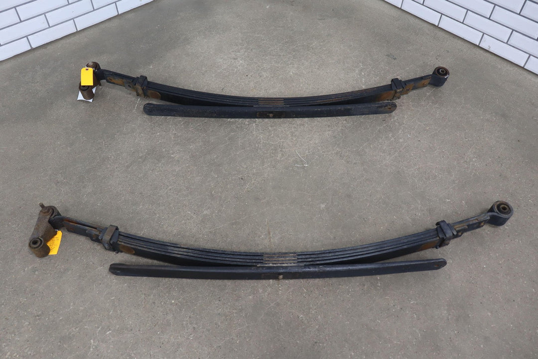 01 - 10 Chevy GMC 2500HD OEM Rear Leaf Springs Pair Left/Right See Photos