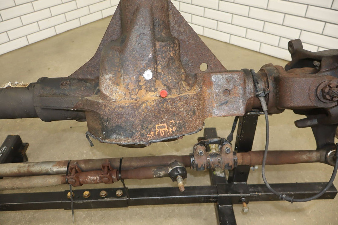 02 - 04 Ford F250 F350 Super Duty 4x4 Front Axle Assembly 3.73 Ratio