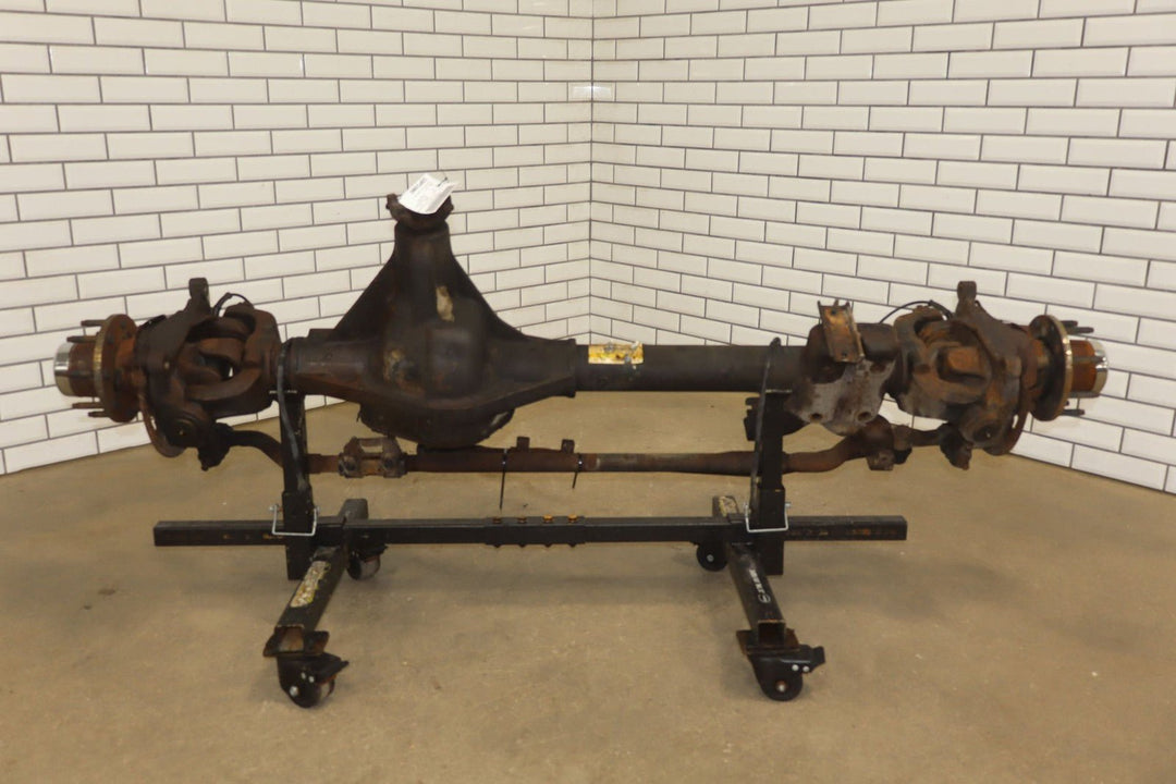 02 - 04 Ford F250 F350 Super Duty 4x4 Front Axle Assembly 3.73 Ratio