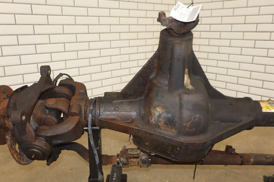 02 - 04 Ford F250 F350 Super Duty 4x4 Front Axle Assembly 3.73 Ratio
