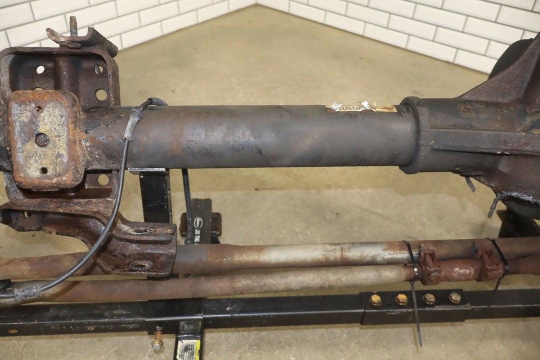 02 - 04 Ford F250 F350 Super Duty 4x4 Front Axle Assembly 3.73 Ratio