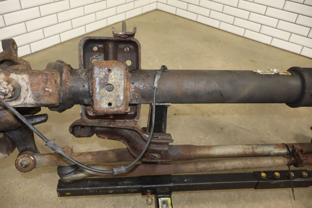 02 - 04 Ford F250 F350 Super Duty 4x4 Front Axle Assembly 3.73 Ratio