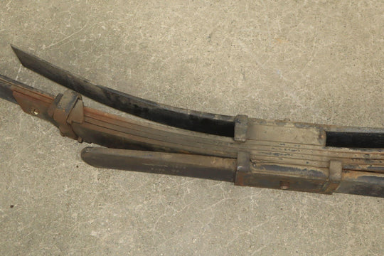 02 - 04 Ford F250 Super Duty OEM Rear Leaf Springs Pair Left/Right (4 Main 2 Help)