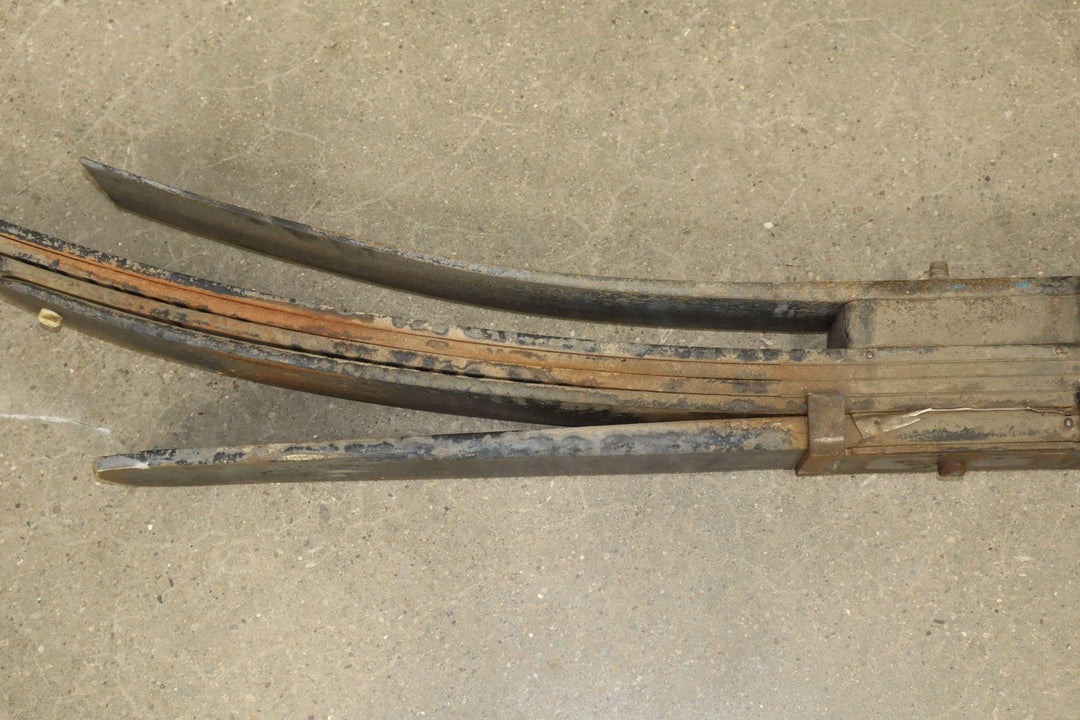 02 - 04 Ford F250 Super Duty OEM Rear Leaf Springs Pair Left/Right (4 Main 2 Help)