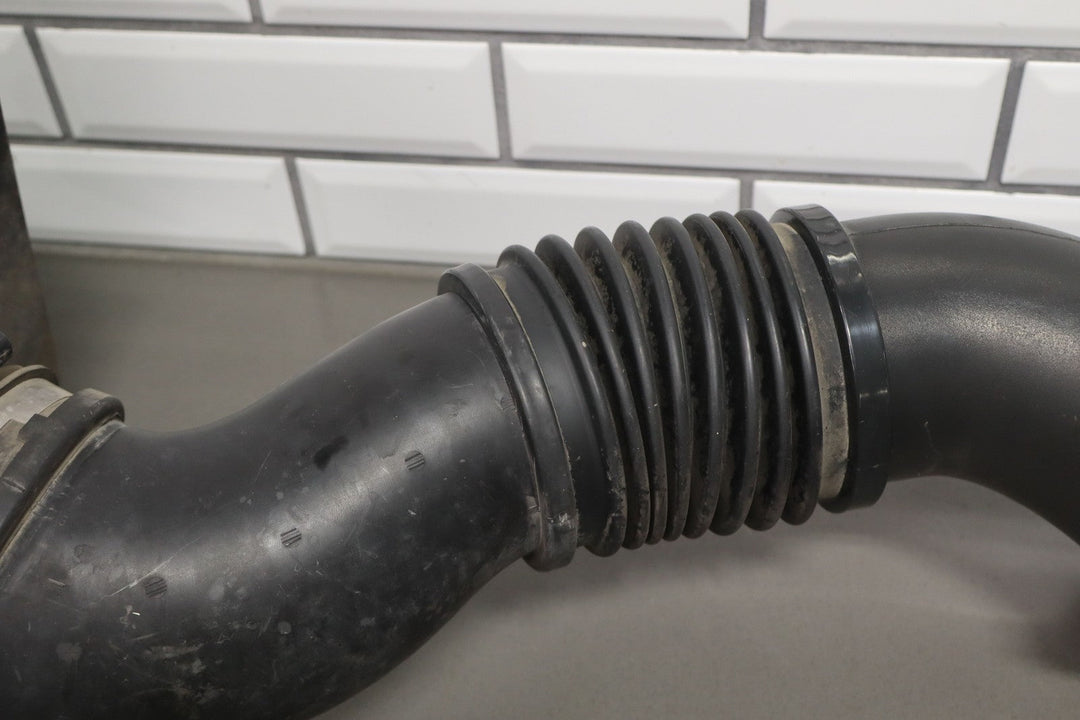 02 - 05 Chevy GMC LB7 Duramax Air Cleaner Assembly Cone Filter See Photos