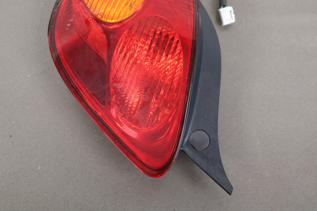 02-05 Lexus SC430 Z40 Halogen Taillight Set Trunk Markers