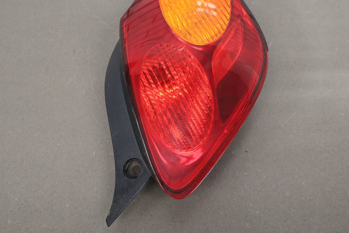 02-05 Lexus SC430 Z40 Halogen Taillight Set Trunk Markers