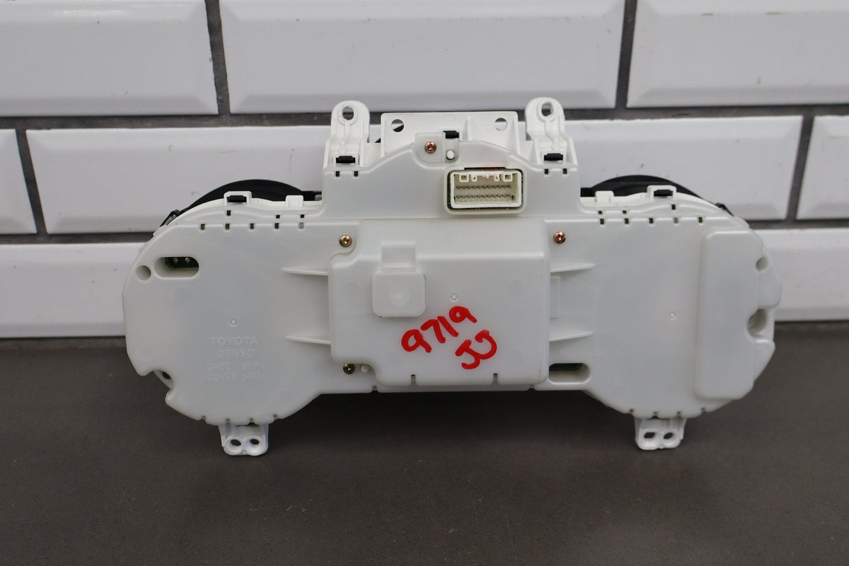 02-05 Lexus SC430 Z40 Instrument Cluster 180mph 159551