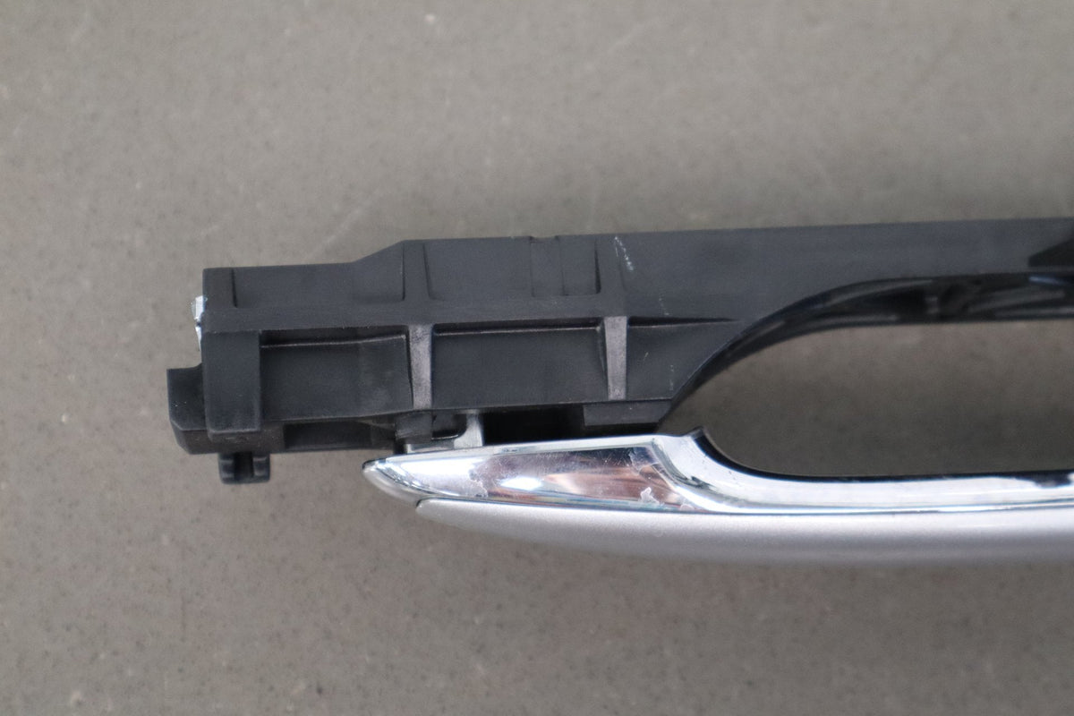 02-05 Lexus SC430 Z40 Left Outer Door Handle Silver 1C0
