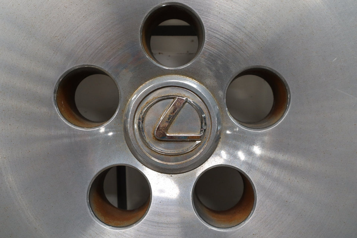 02-05 Lexus SC430 Z40 Wheel Center Cap RH Rear