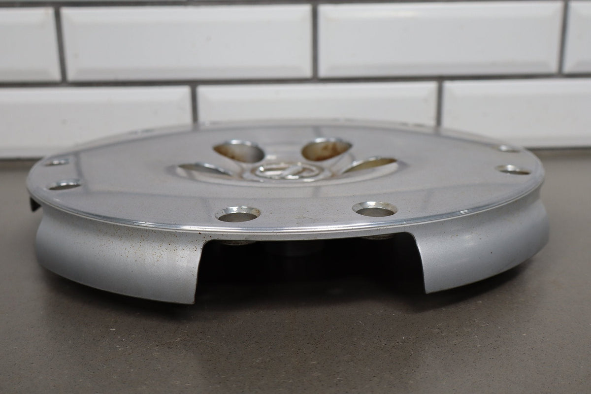 02-05 Lexus SC430 Z40 Wheel Center Cap RH Rear