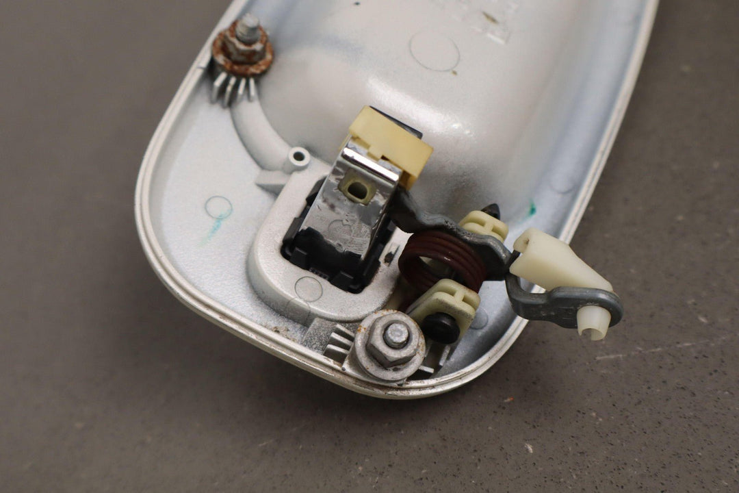 02 - 06 Cadillac Escalade GMT800 OEM Door Handle Set (4) White Diamond 98U