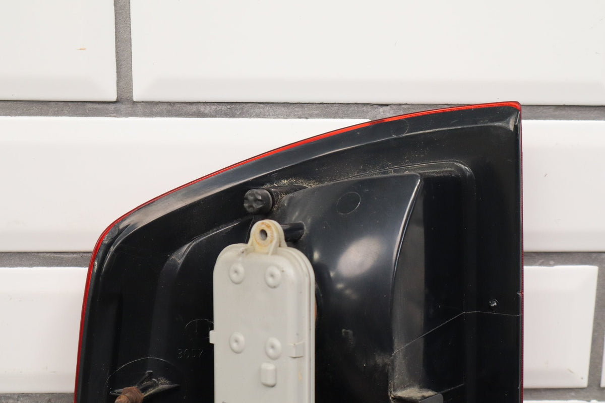 02-06 Dodge Ram RH Tail Light OEM 55077348AC