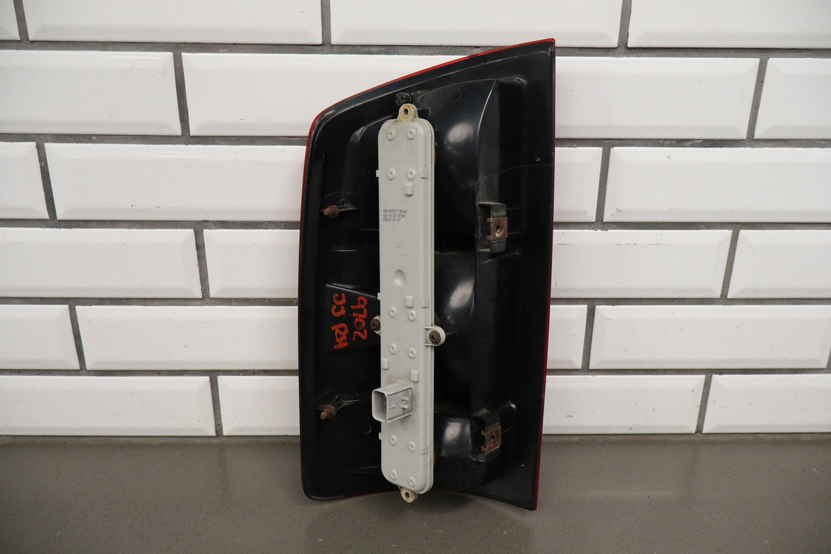 02-06 Dodge Ram RH Tail Light OEM 55077348AC