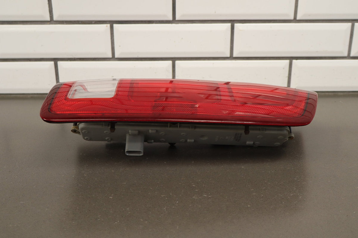 02-06 Dodge Ram RH Tail Light OEM 55077348AC
